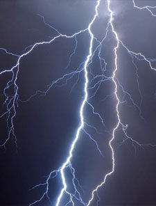 雷电频发如何化解？——为什么先看到闪电后听到雷声？ 