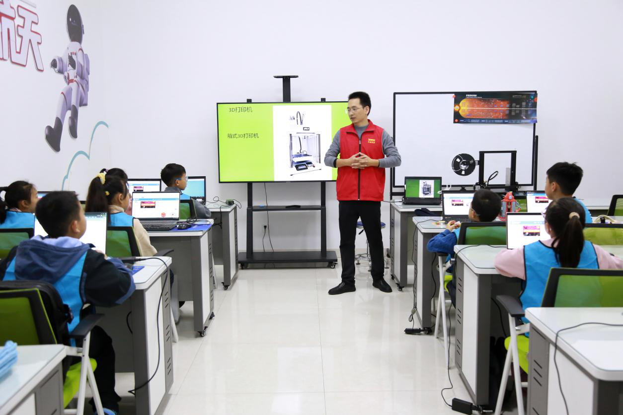 金秋满载丰收韵，科普播撒智慧芽——2025年许昌市科技馆“许小科讲科学”公益科普课堂（秋季班）开课啦！ 