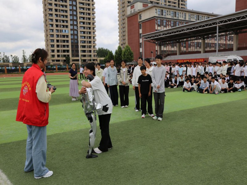 资源下沉 课堂生根——馆校协同按下科教融合“快进键”
