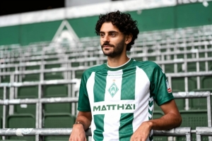 不莱梅官方：弗赖堡边锋丁克吉租借回归，租期1个赛季