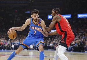 贝弗利：切特肯定和杜兰特练过 他是我在训练赛里防过最难防的人